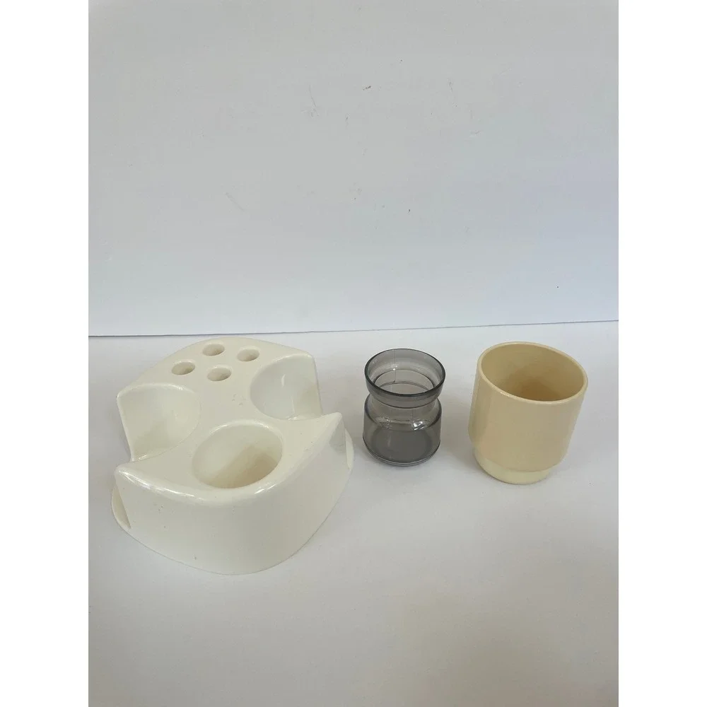 Vintage 1970s Cream Space Age Plastic Vanity Organizer, Art Caddy, Makeup Caddy‎